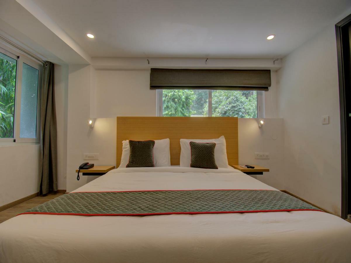 Hotel Oyo Townhouse 150 Shreyas Colony Ahmedabad Exterior foto