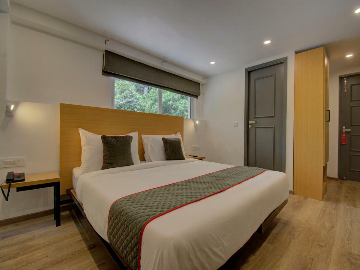 Hotel Oyo Townhouse 150 Shreyas Colony Ahmedabad Exterior foto